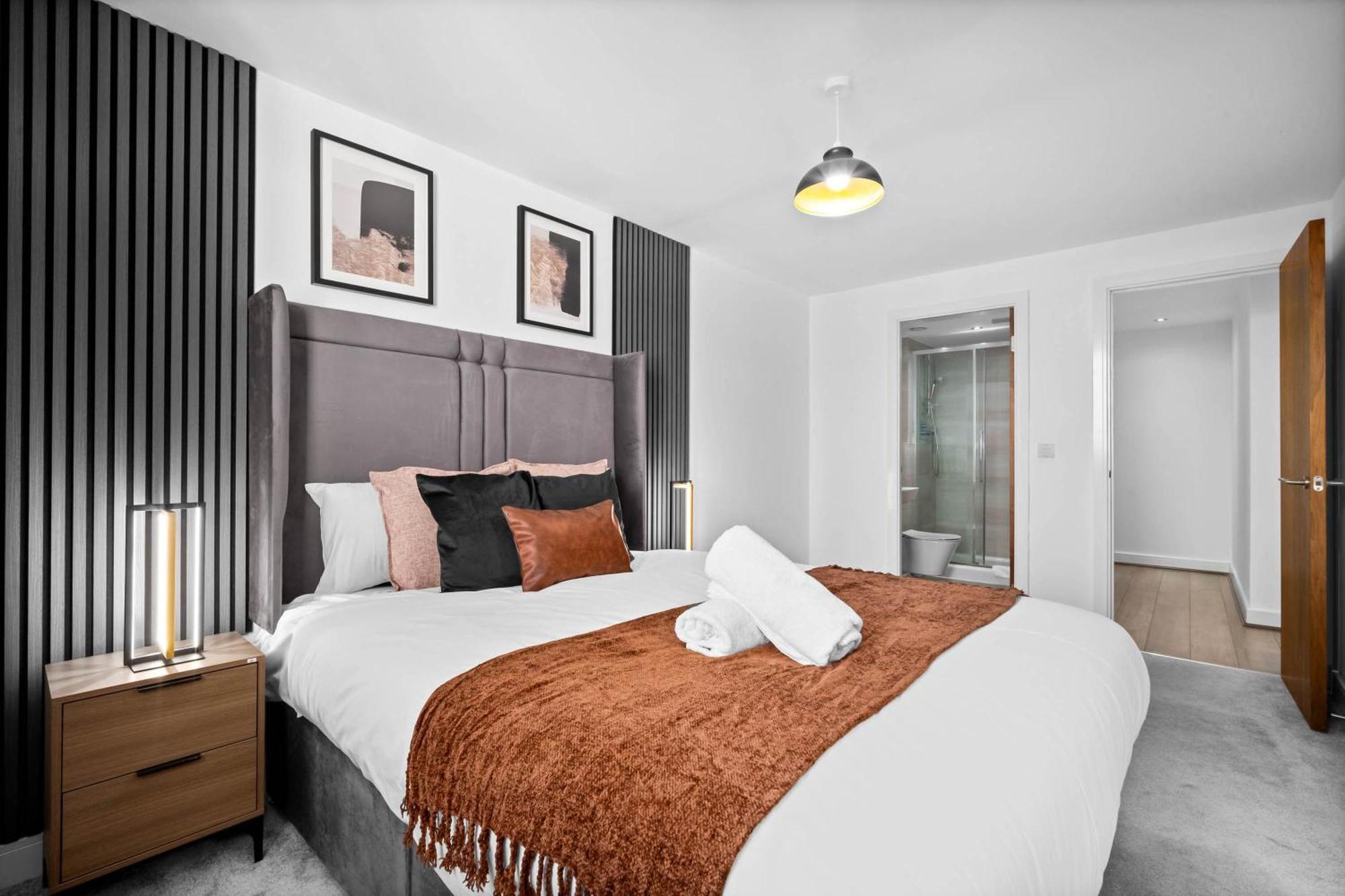 Luxury 2 Bedroom - Centre - Free Netflix 404r