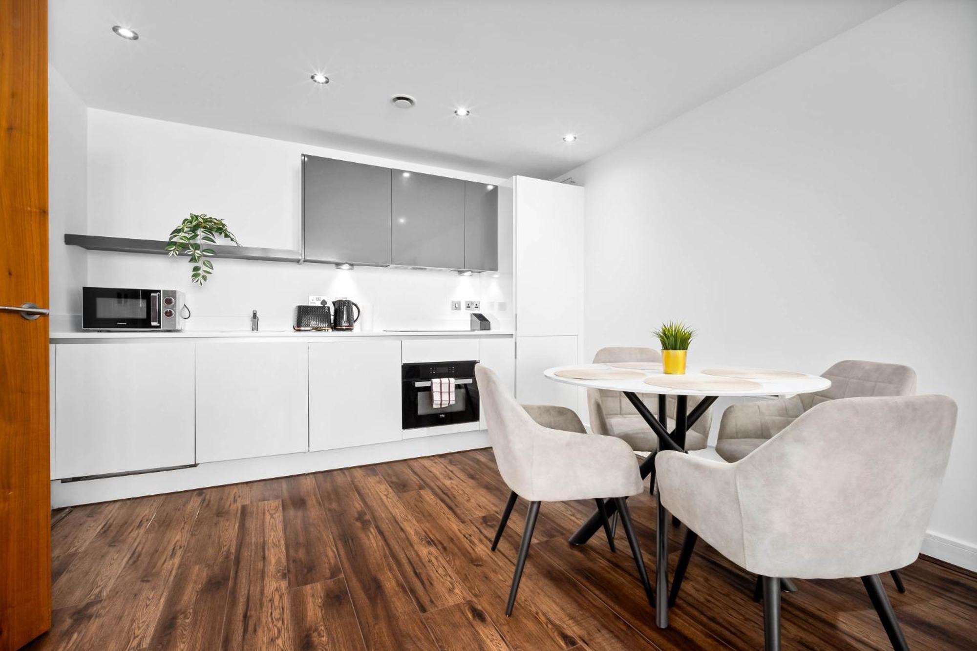 Luxury 2 Bedroom - Centre - Free Netflix 404r *
